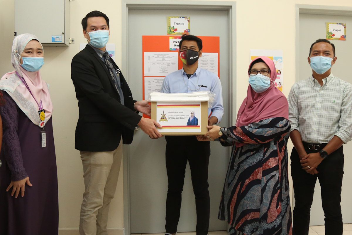 கோவிட்-19 காரணமாக இறந்தவர்கள் குடும்பத்திற்கு வெ.1,000 நிதியதவி- இன்று முதல் விண்ணப்பிக்கலாம்