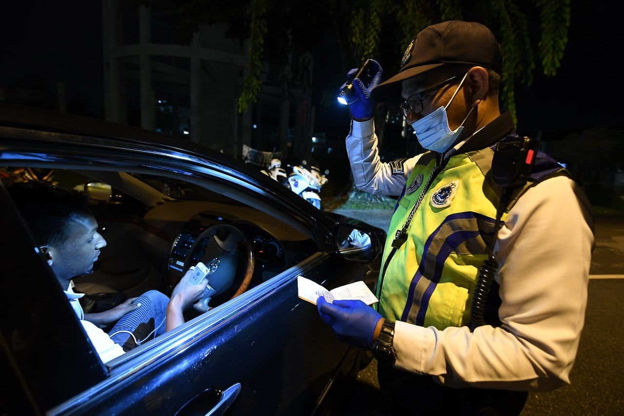 754人昨违SOP被捕  74人超载中罚