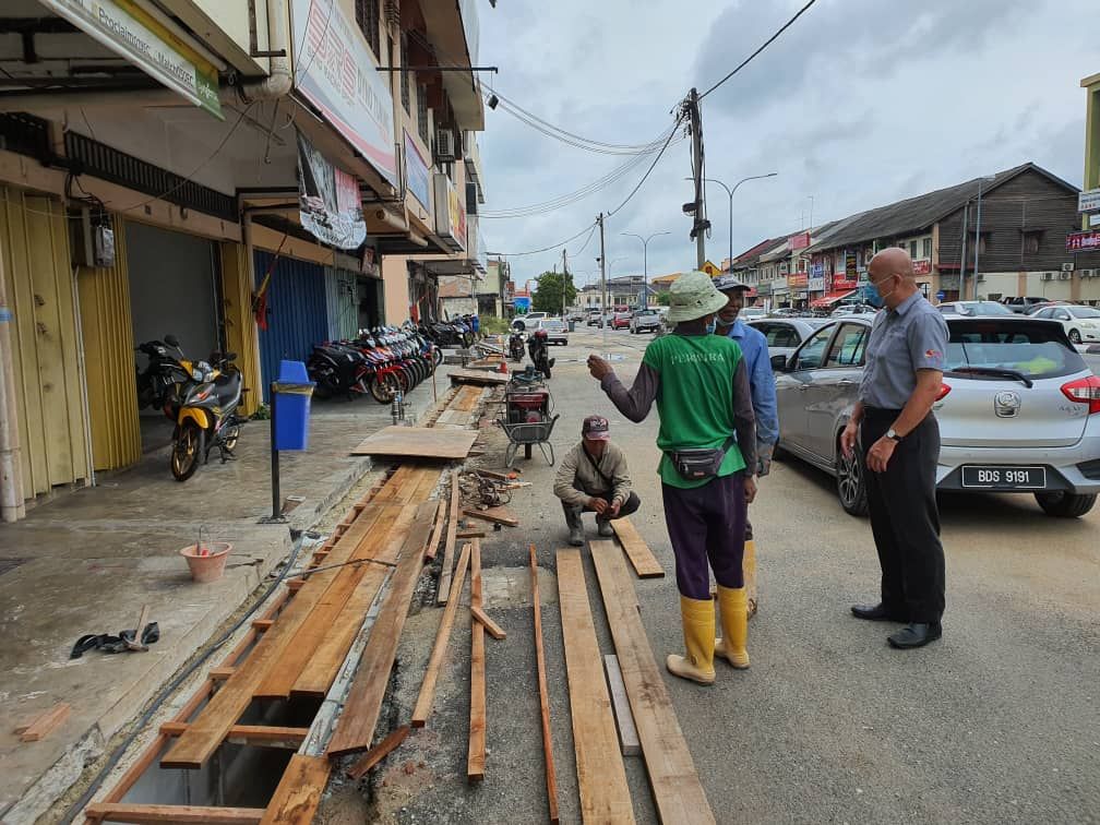 万津市区基建沟渠提升 刘永山：工程料年杪竣工