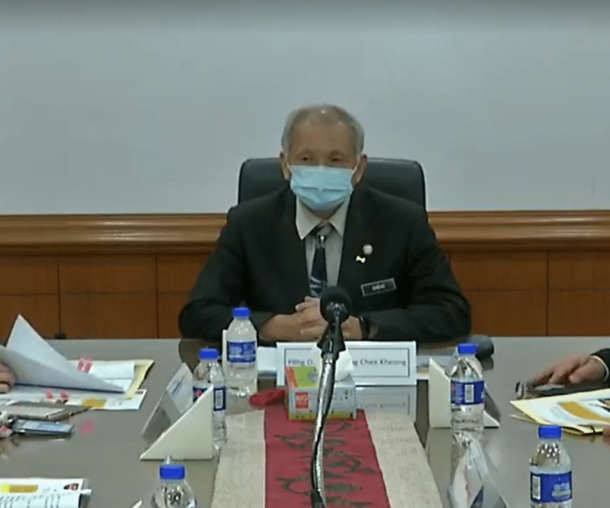 Comply with smoking prohibition besides Covid-19 SOP