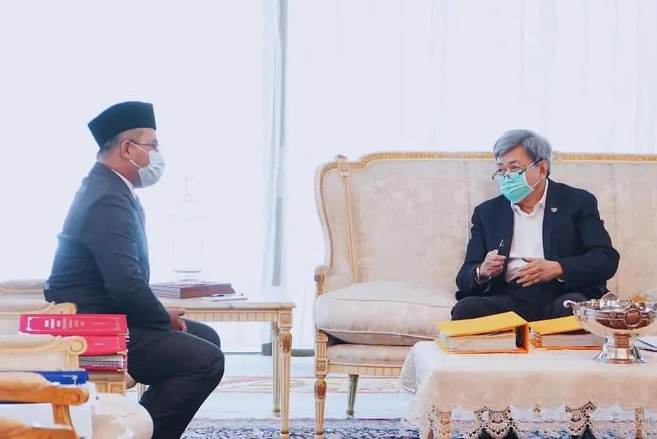 雪大臣觐见苏丹汇报时事