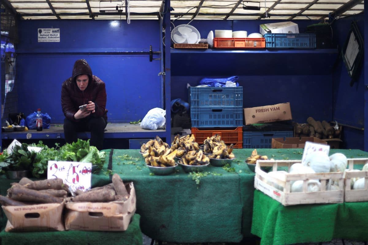 Dramatic drop in household real consumption recorded in EU, Euro area