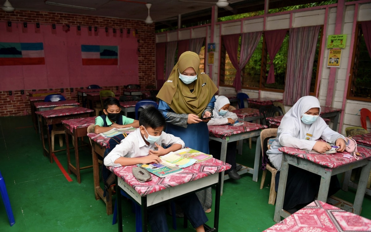 Covid-19: SMK Labuan teachers, students told to get tested