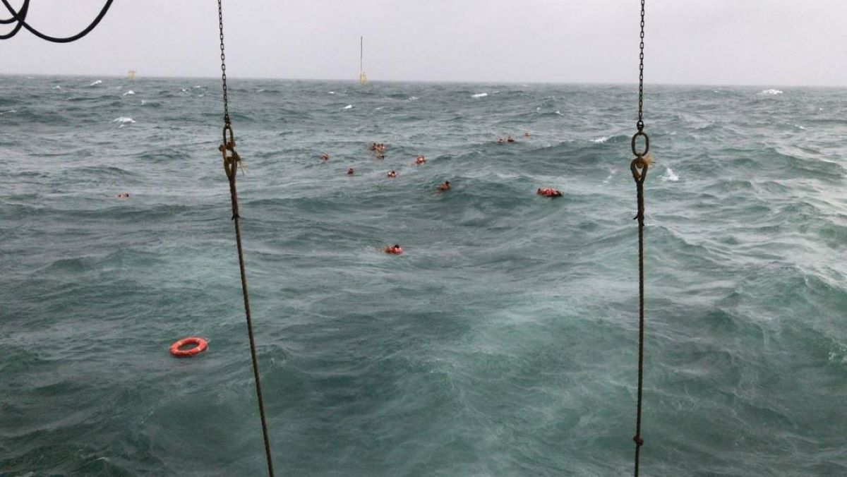 One dead after vessel capsizes near Miri oil platform