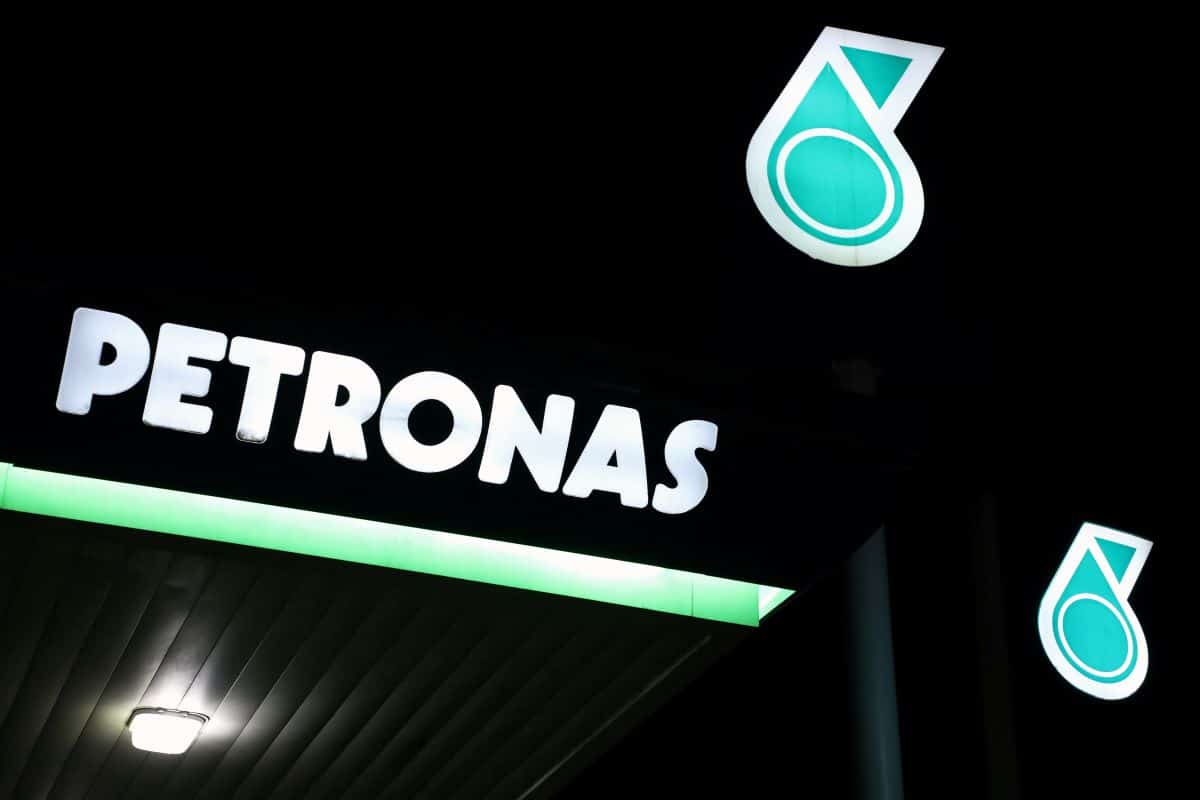 Petronas Gas' share price lower following weaker FY22 net profit