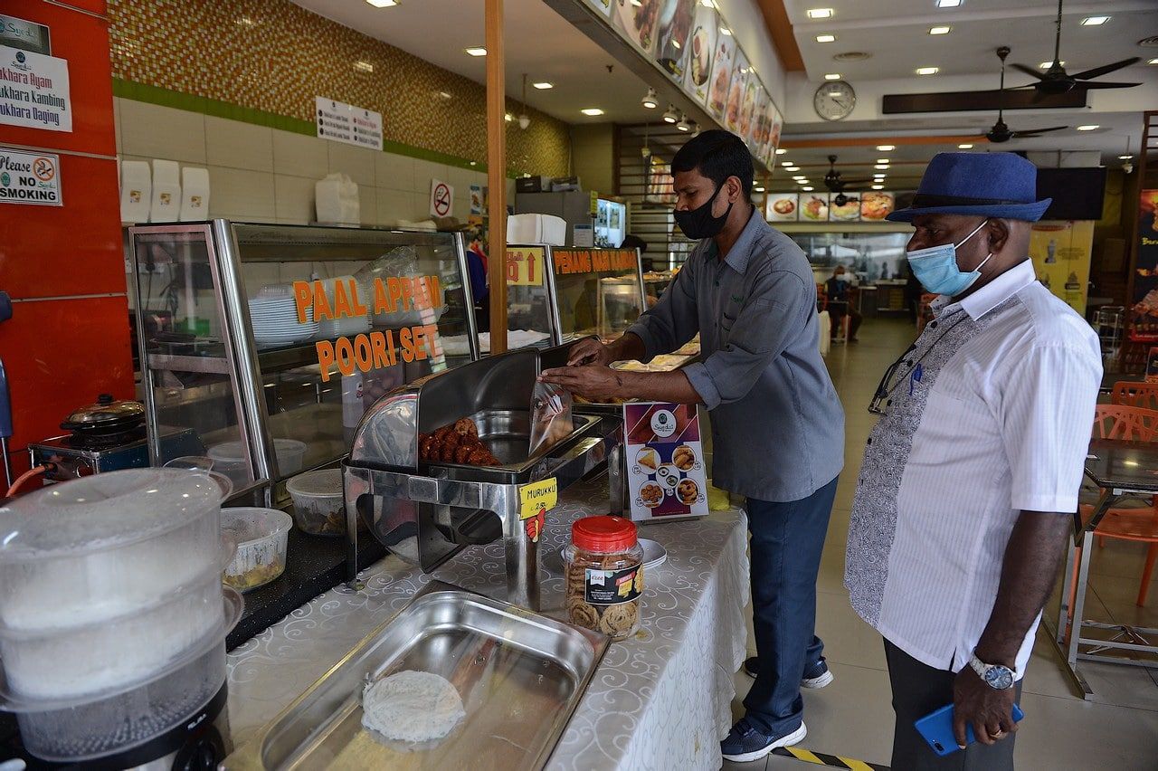 நாடி திட்டத்தின் வாயிலாக சிறு வியாபாரிகளுக்கு உதவி