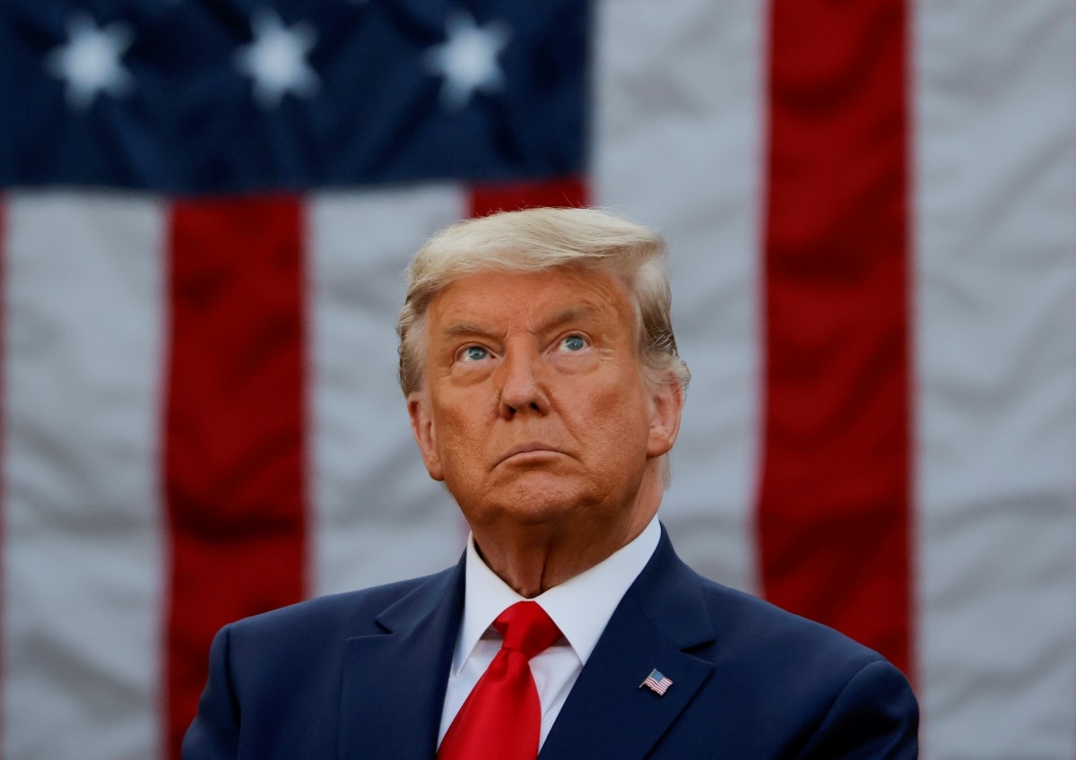 Trump briefly admits election defeat, clings to flailing legal strategy