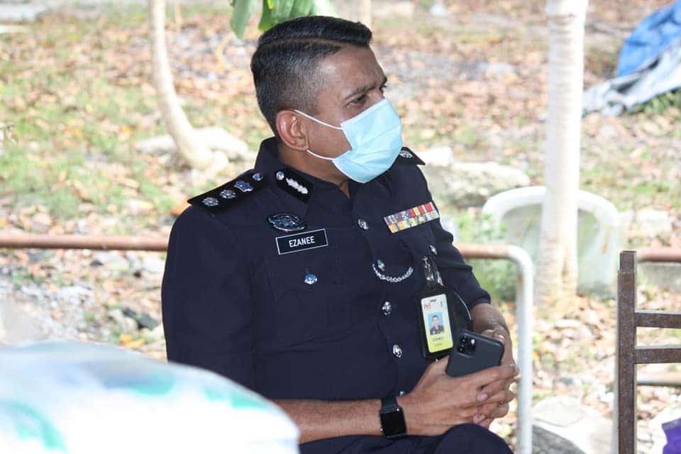 Police opens inquiry on traffic policeman assaulting motorcyclist