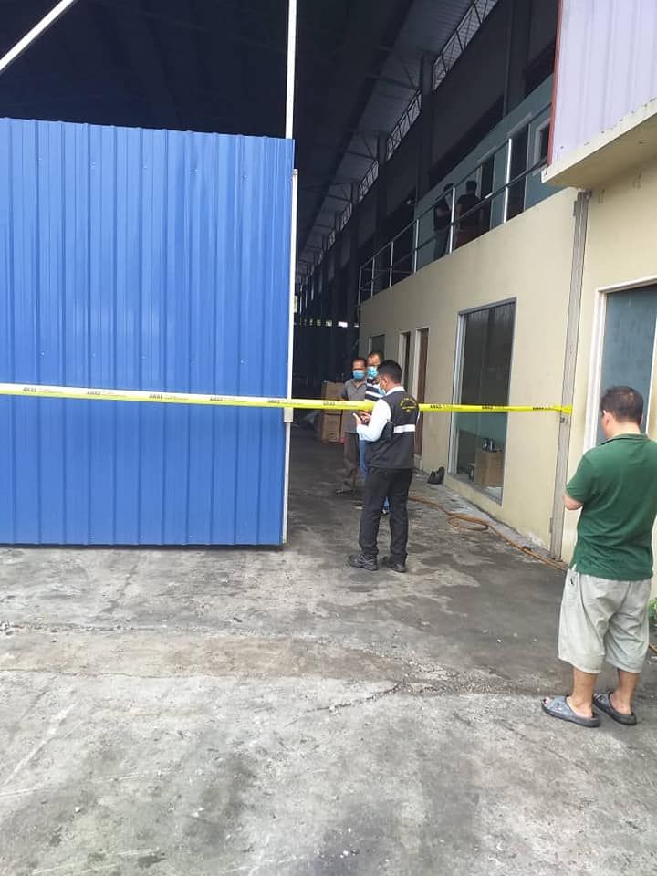 违例排污入沟渠  巴生市会查封2工厂