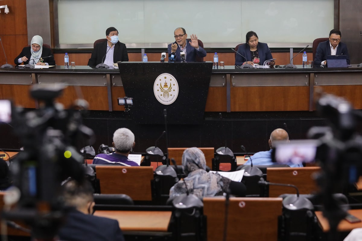 Teliti semula syarat daftar kilang sekitar lembangan sungai