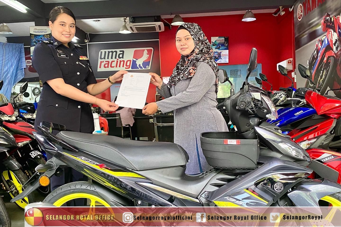Permaisuri ganti motor, sumber rezeki gadis penghantar makanan