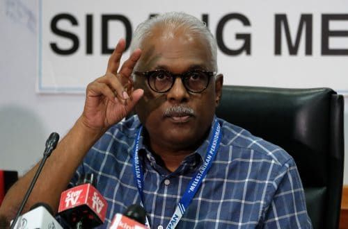 புதிய இயல்பு முறையில்  இந்த வருட தீபாவளி கொண்டாட்டம்   - சார்ல்ஸ் வாழ்த்து