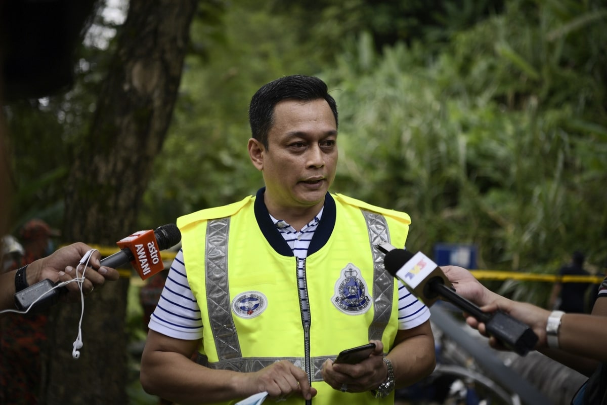 Helicopter wreckage brought to Subang for investigation — Cops
