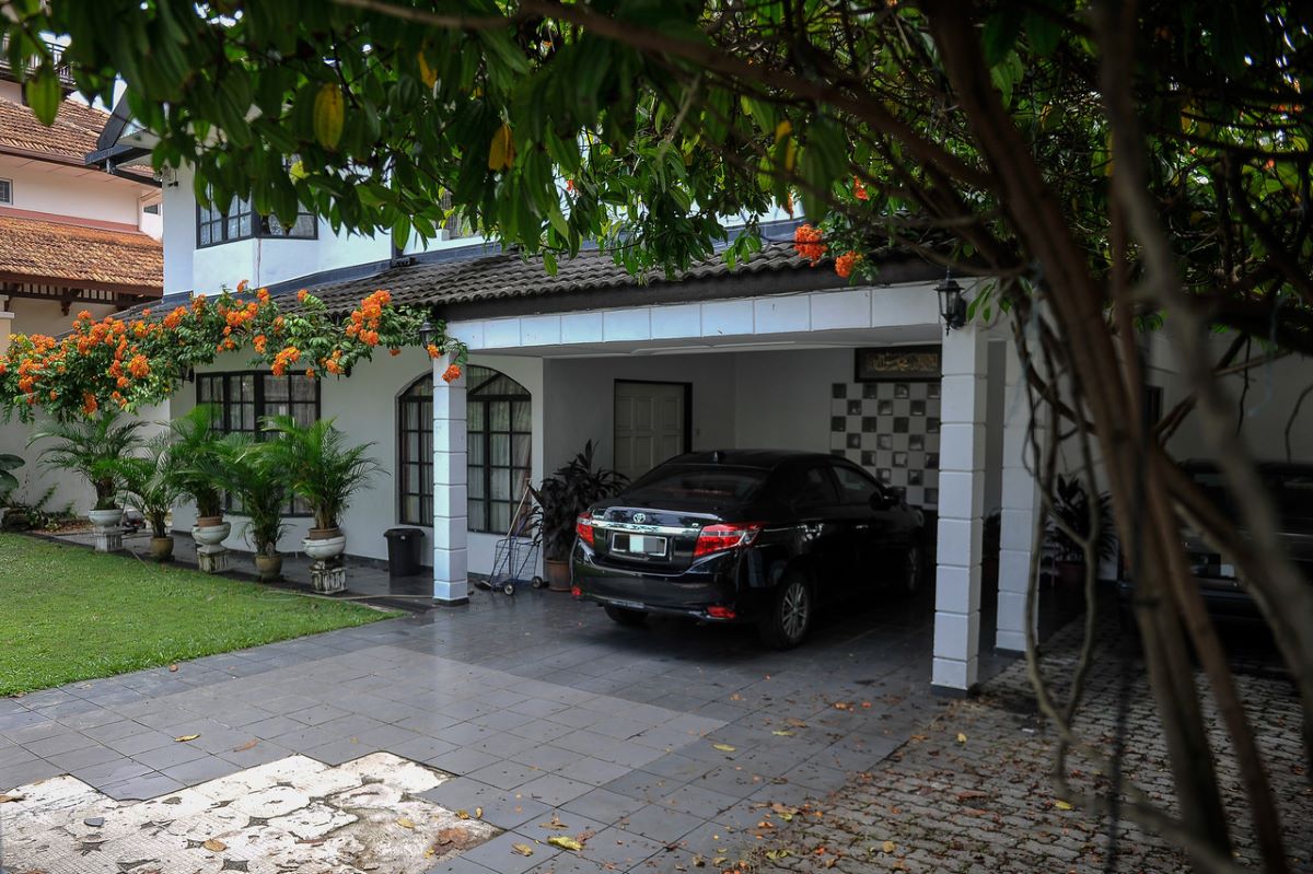 Killing of ex-Mardi researcher: Main suspect among three nabbed — Bukit Aman