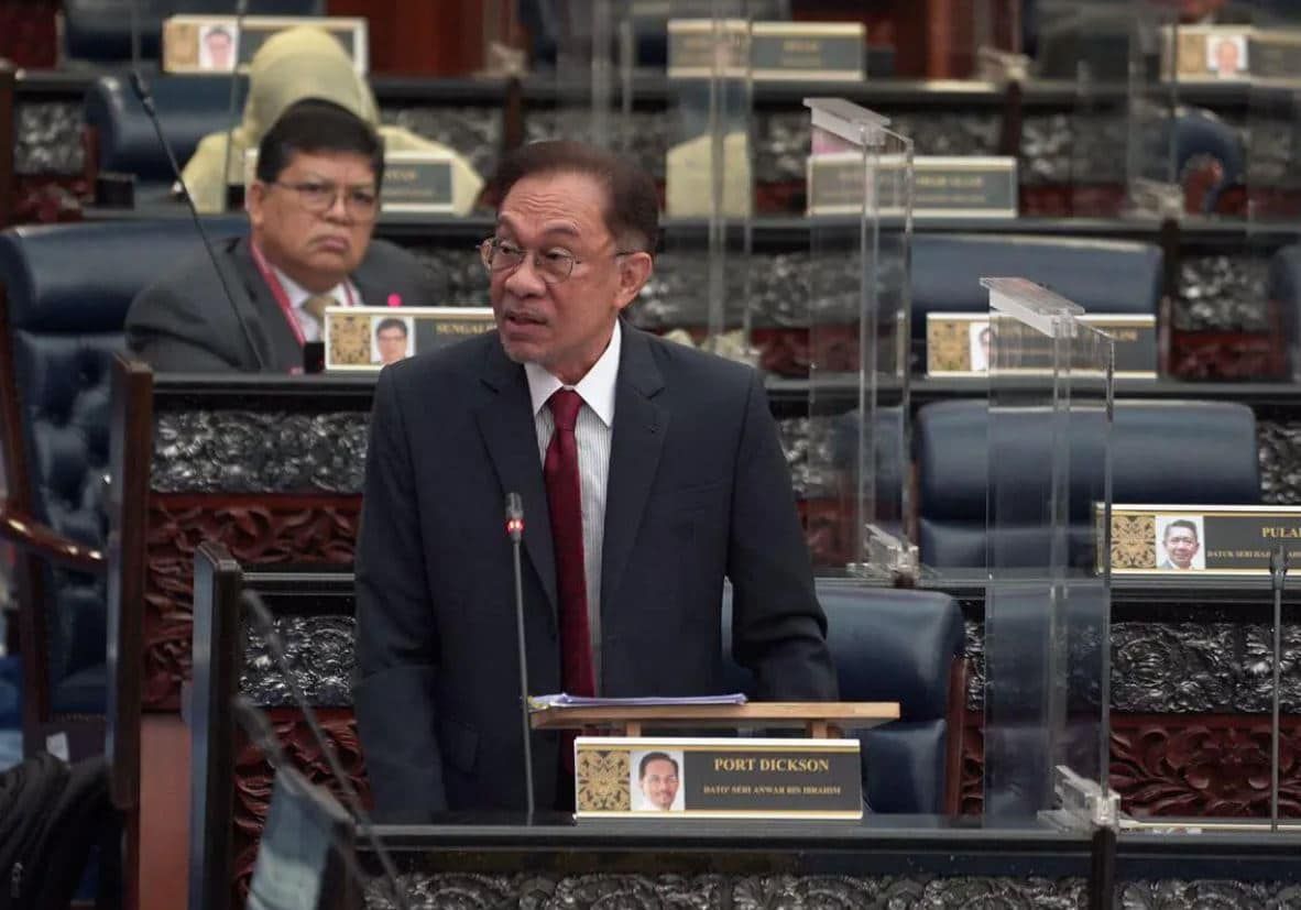 பெருந்தொற்று குறித்து நாடாளுமன்றத்தில் விவாதிக்க வாய்ப்பளிக்க வேண்டும்- அன்வார் வலியுறுத்து