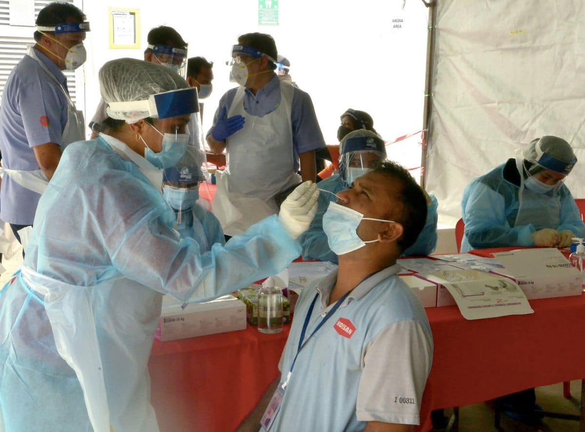 Medical association proposes audits on foreign workers' Covid-19 screening