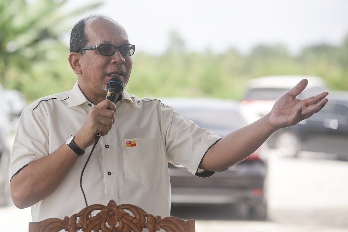 Kerajaan Negeri pertimbang bantuan bot, enjin kepada nelayan