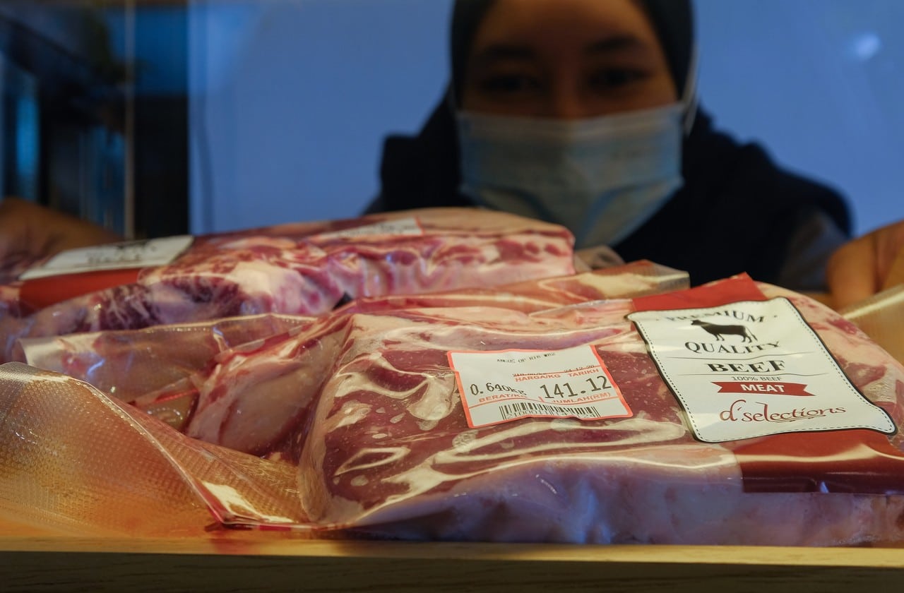 Pilihan sendiri elak makan daging import - menteri