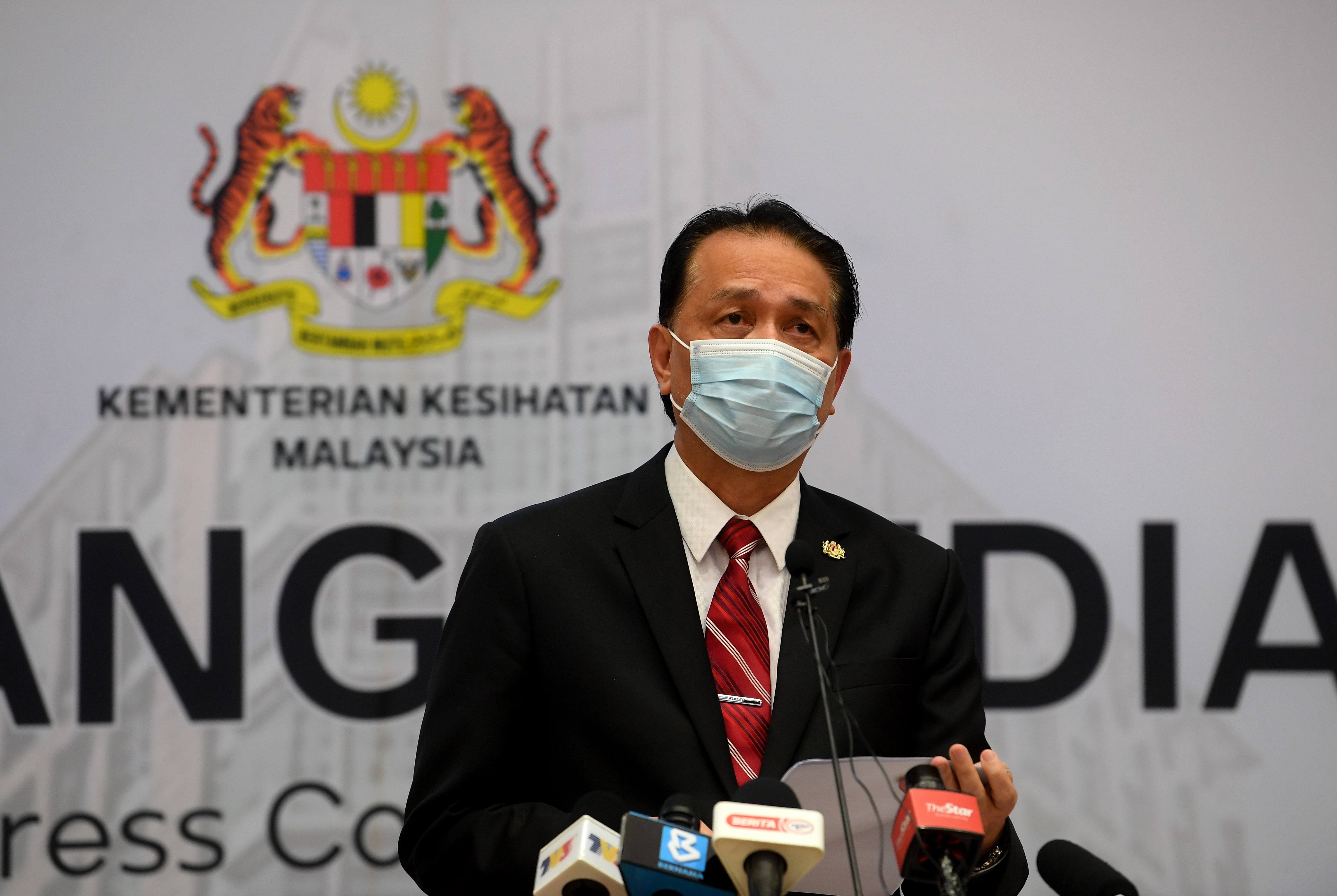 Covid-19: 6,320 kes baharu, orang ramai digesa amal PKP kendiri