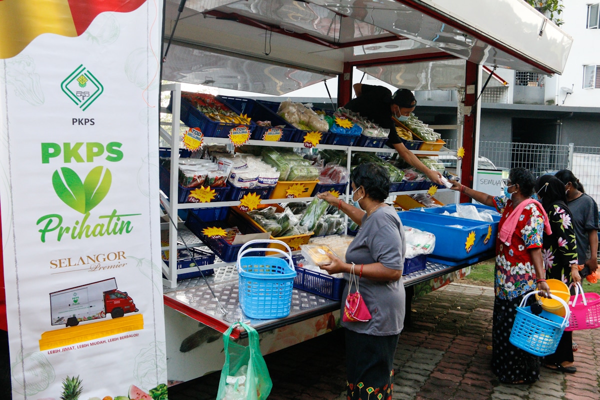 Jualan mega PKPS tawar harga sayur murah hingga 50 peratus