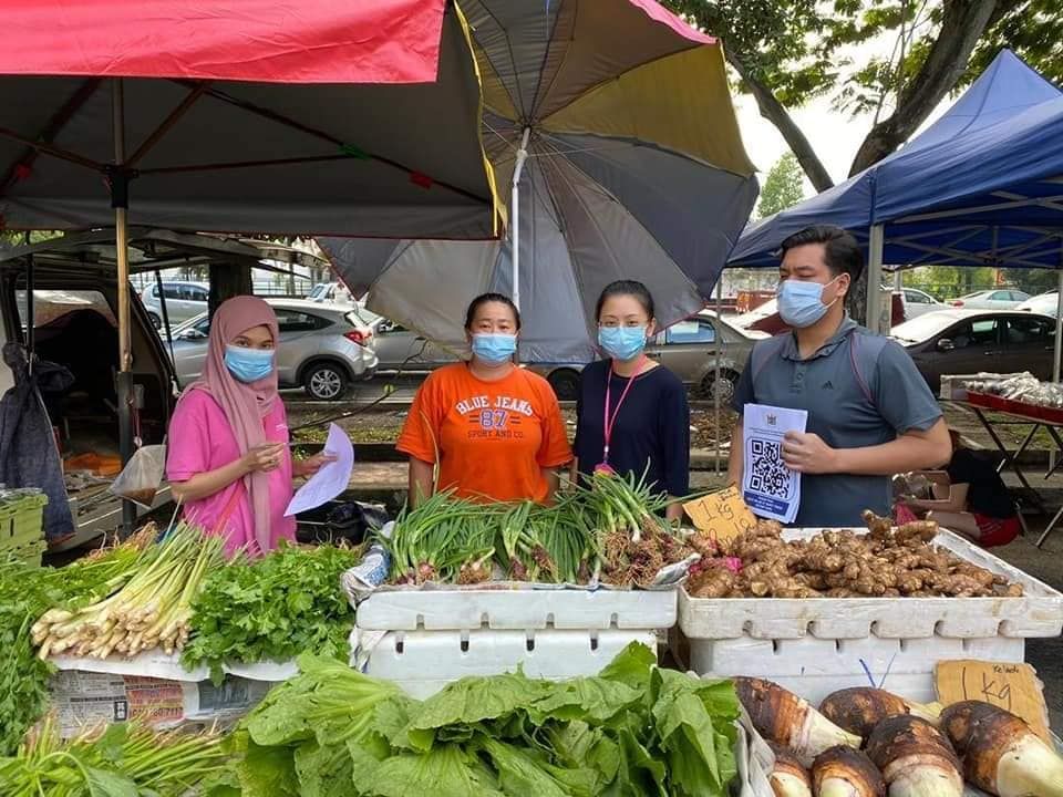 巴生早市下周一起允营业  小贩自备测温仪.装透明帘