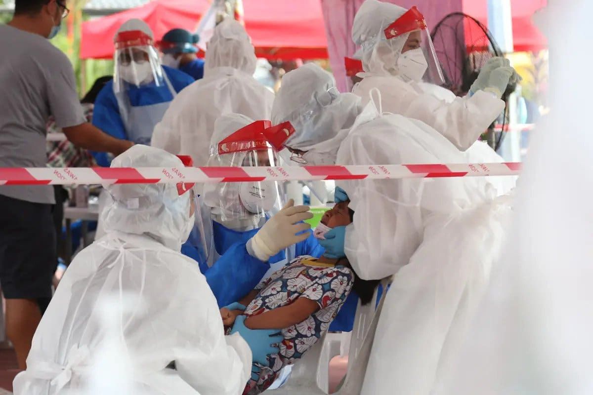 大马添2593确诊创新高  增13感染群.雪州占37%