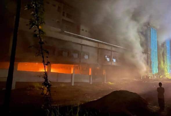 Annex of Tanah Merah Hospital catches fire
