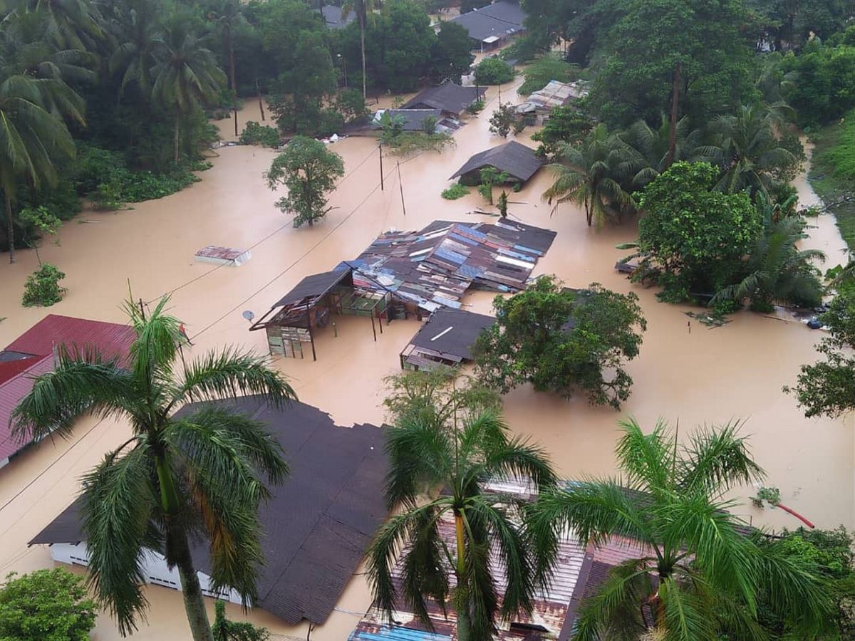 Floods: Three roads in Kota Tinggi closed to light vehicles