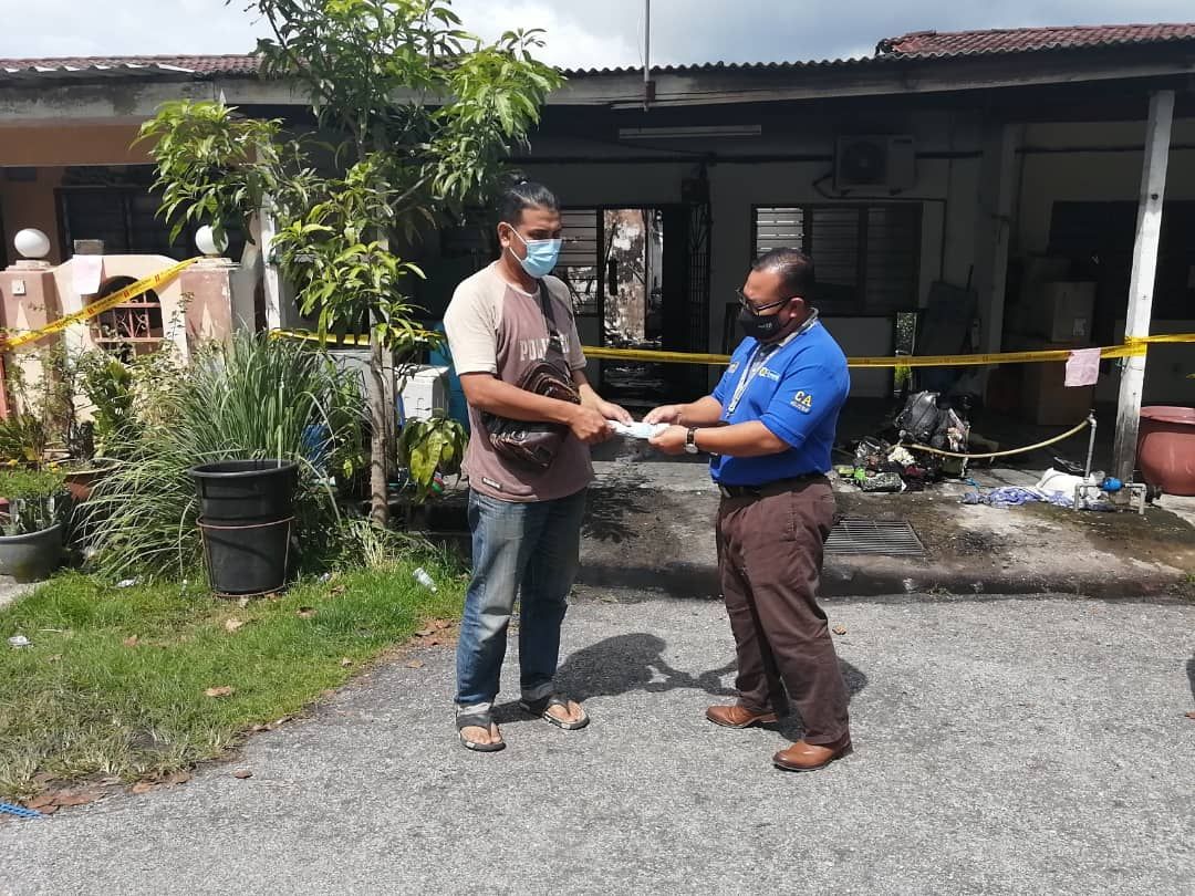 Mangsa kebakaran di Sungai Besar terima bantuan LZS