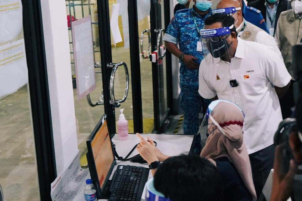 大臣专栏：感谢人民英雄坚守岗位