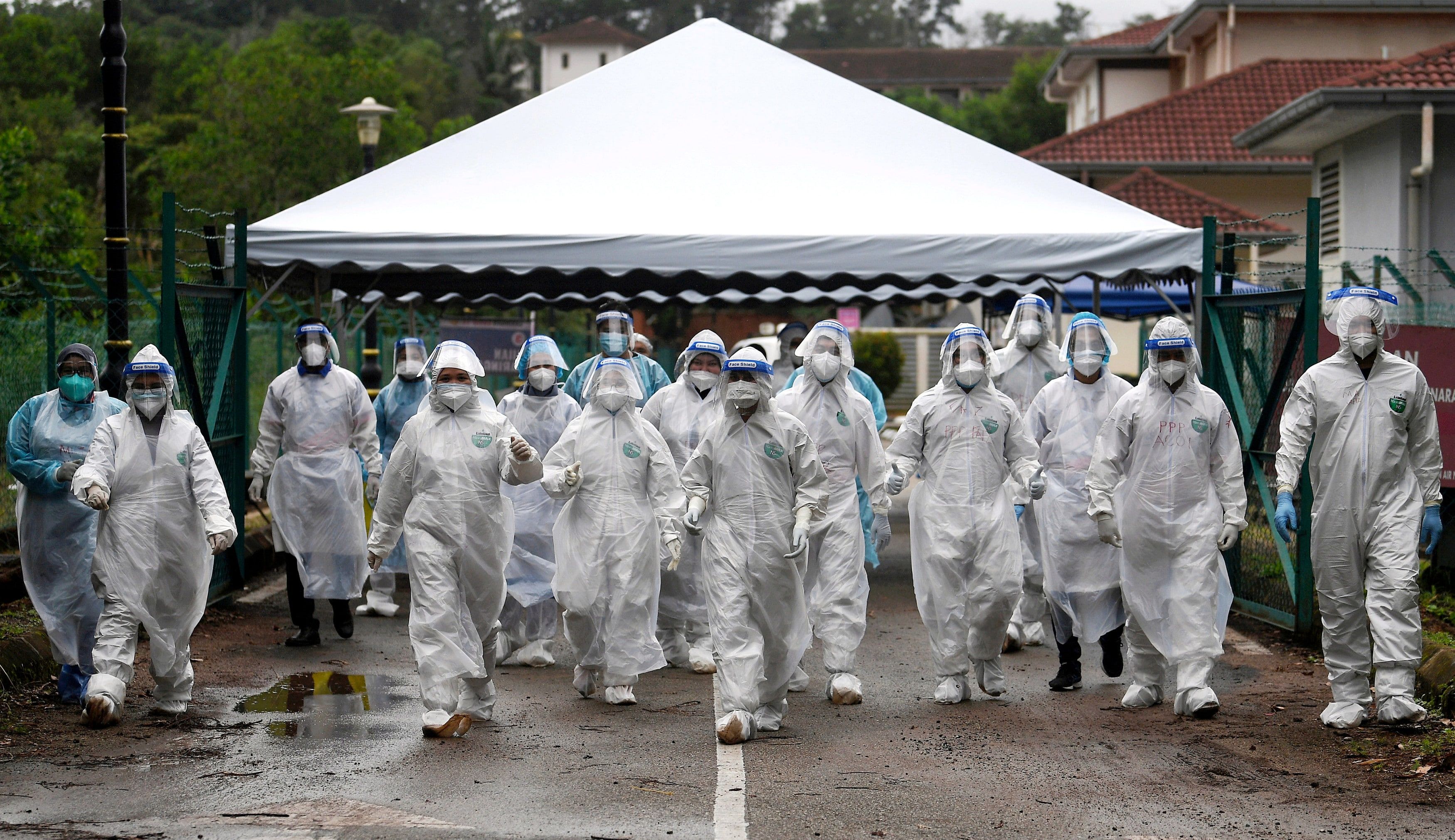 逾一年来抗疫不退缩 雪苏丹致敬前线人员