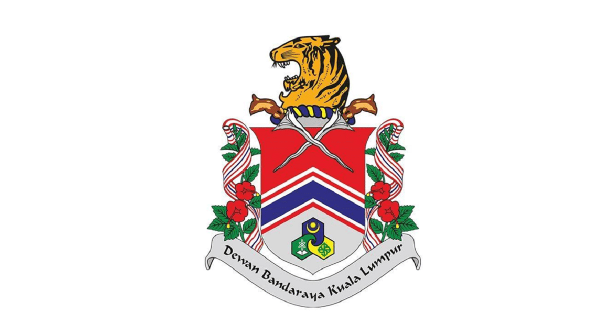 Two DBKL officers injured in altercation with unlicensed hawkers