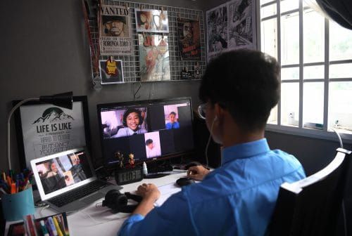 政府明年下放教育部526亿拨款 B40群学生获牛奶．平板.开学援金