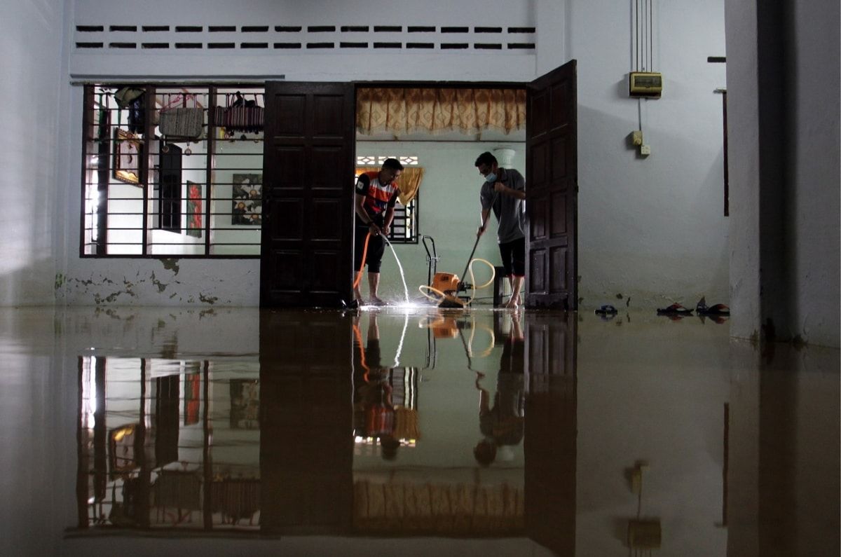 Flood situation worsens in Sabah, Johor recovers from disaster