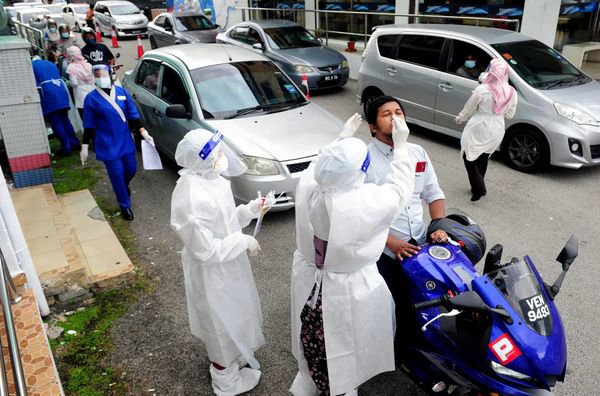 கோவிட்-19 எண்ணிக்கை அதிகரிக்கும் இடங்களில் மீண்டும் இலவச பரிசோதனை