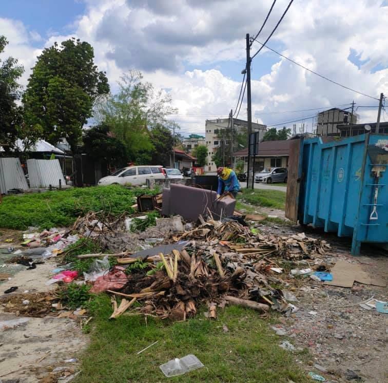 Tahun Baharu Cina: KDEBWM kutip lebih 7,700 tan sampah pukal