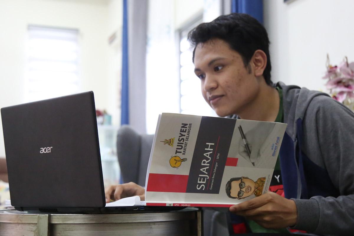 Selangor’s free education portal helps student achieve 8As in SPM