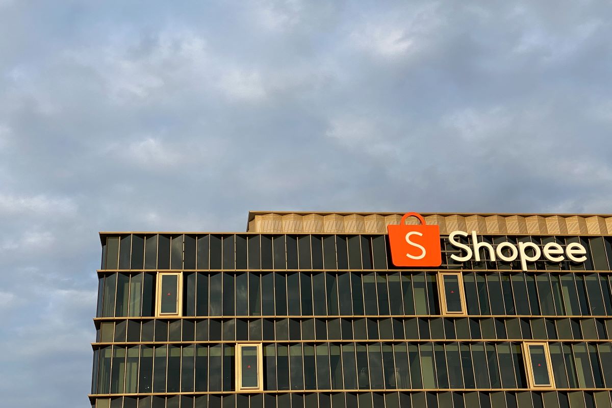 Shopee warehouse unaffected by police inspection, operations continue