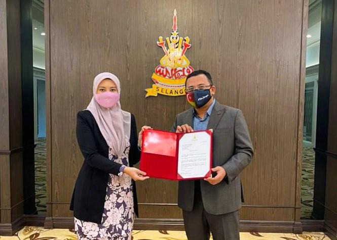 ADN Bukit Melawati angkat sumpah setiausaha politik MB hari ini