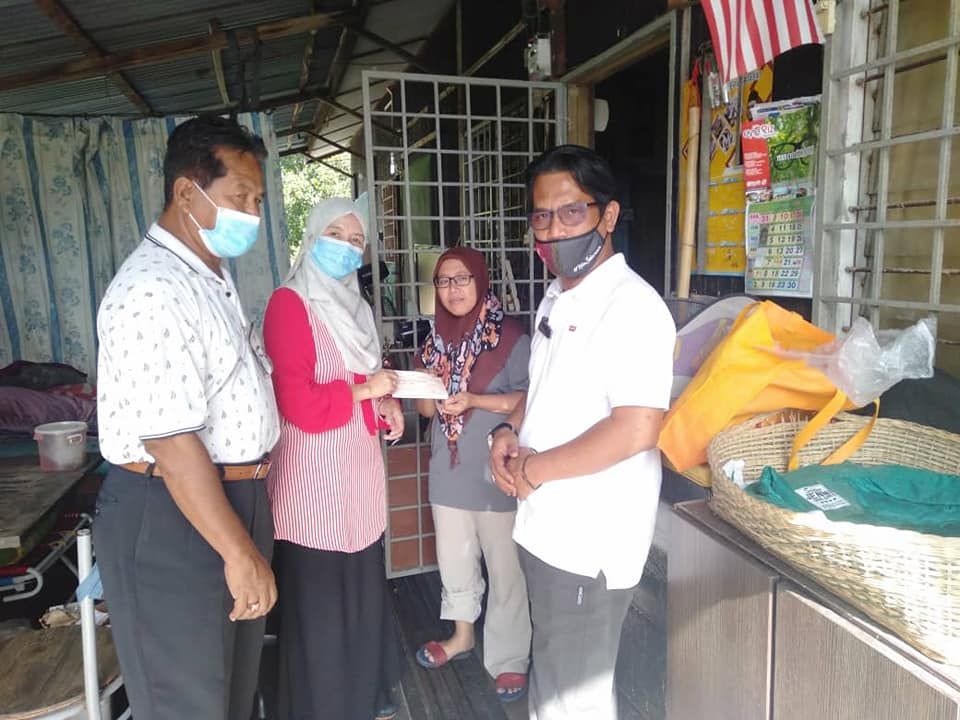 DUN Kota Kemuning bantu tujuh pesakit kronik