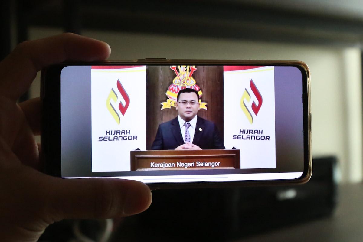Selangor provides basic loan for startups, help small businesses buy gadgets