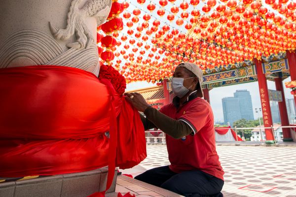 5000万修复非伊宗教场所 逾3.2亿改善运动训练与设施