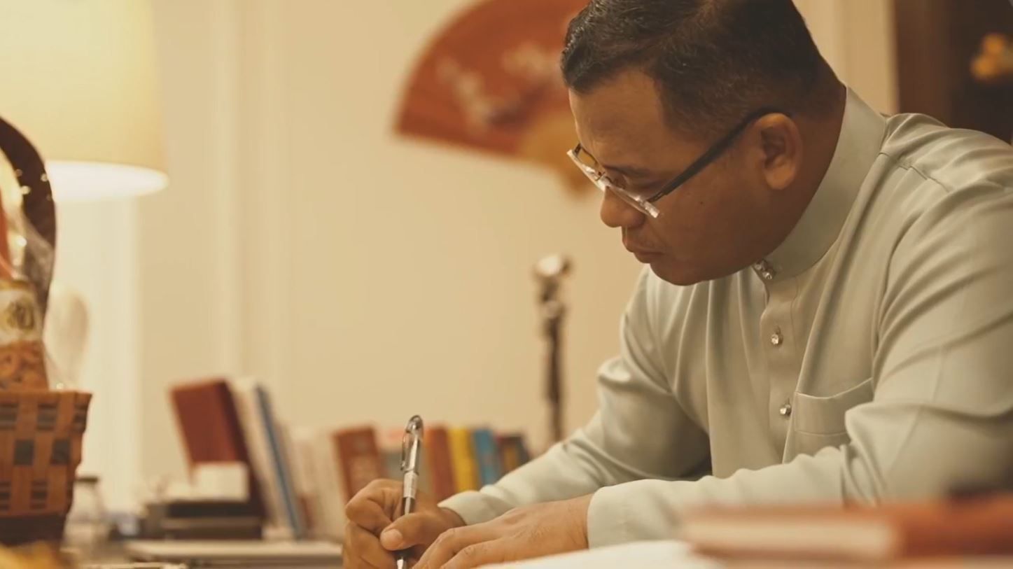 线上春晚给人民“捎信”  雪大臣吁乐观齐心迈进