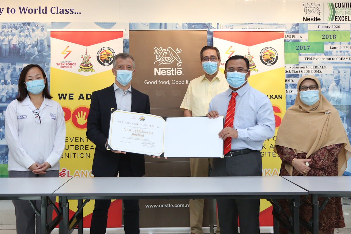  Dua usaha Selangor: POIS bendung wabak di tempat kerja, Selvax tingkat imuniti penduduk
