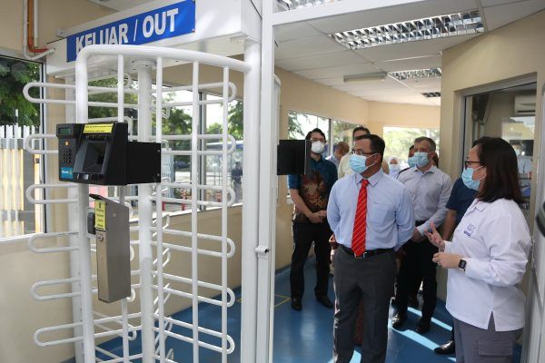 雪大臣专栏：风雨无阻，坚定向前