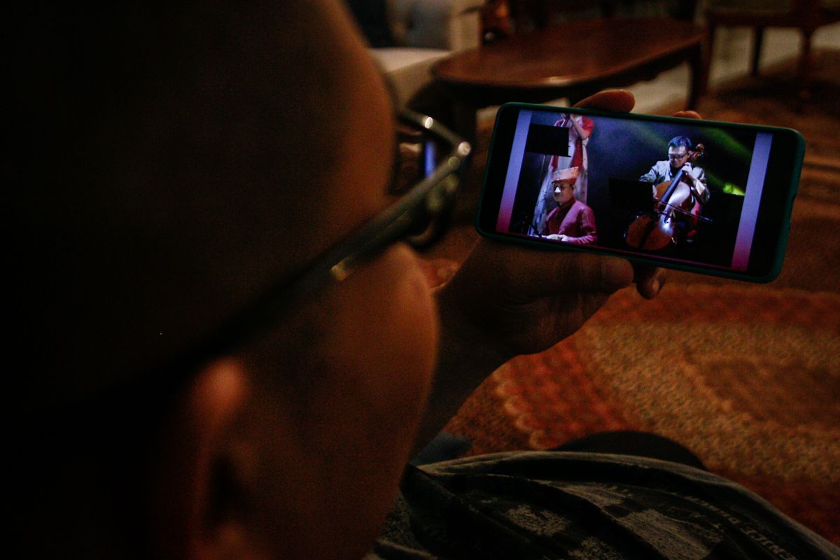 Paluan gendang pukau penonton program Tahun Baharu Cina dalam talian