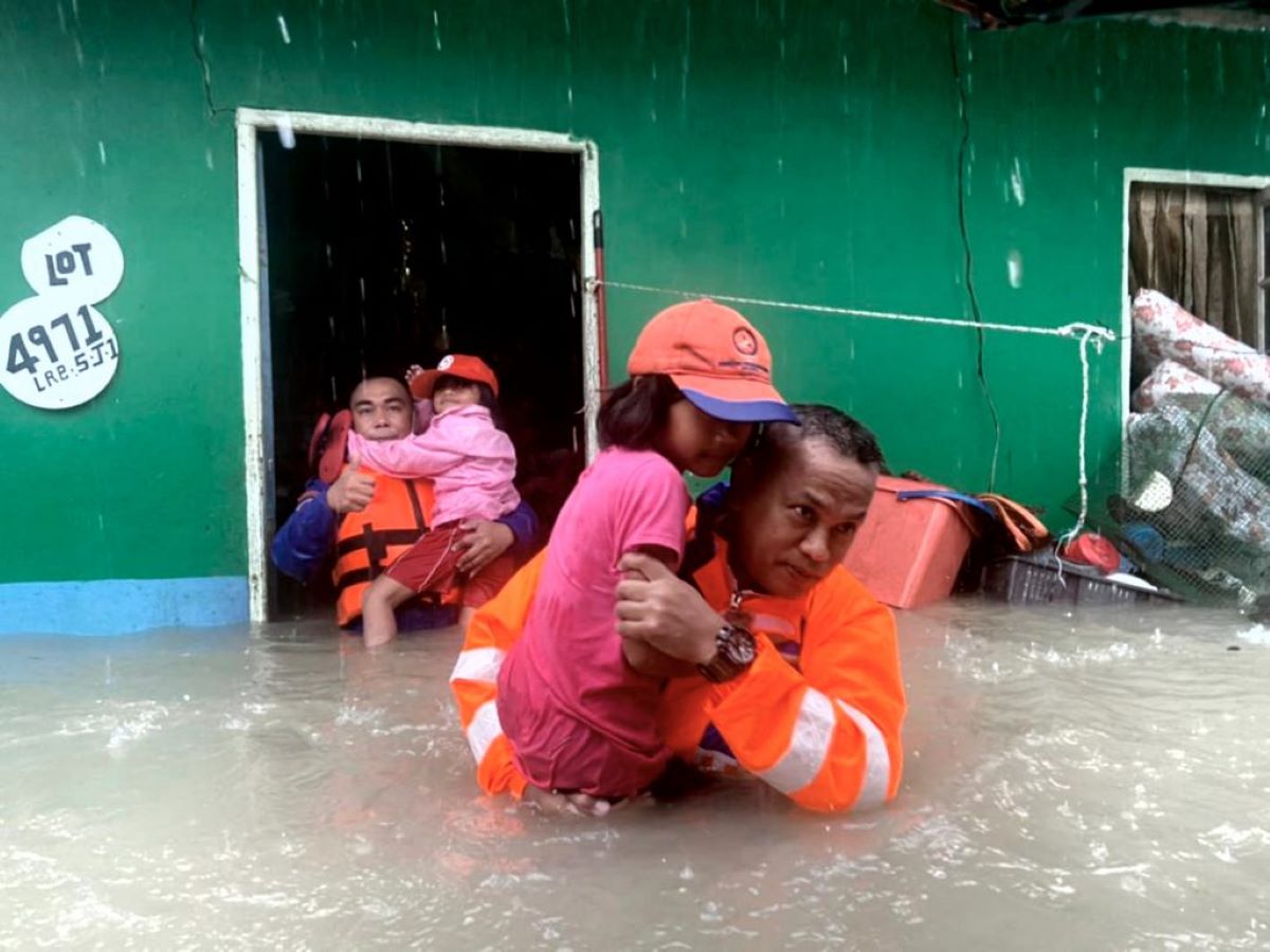 Selangor, Sabah, Sarawak latest to be hit by floods, eight states now affected