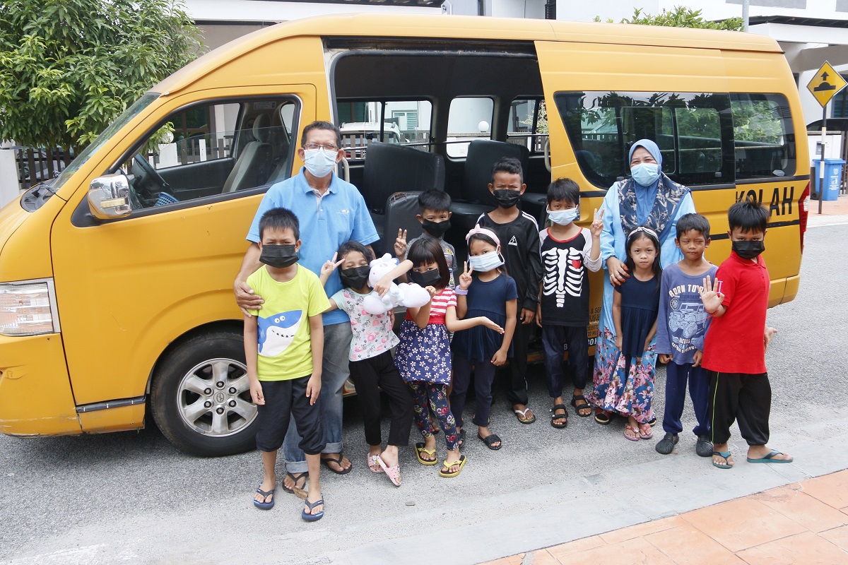 Usahawan van sekolah pelbagaikan produk, tangkis bahana PKP