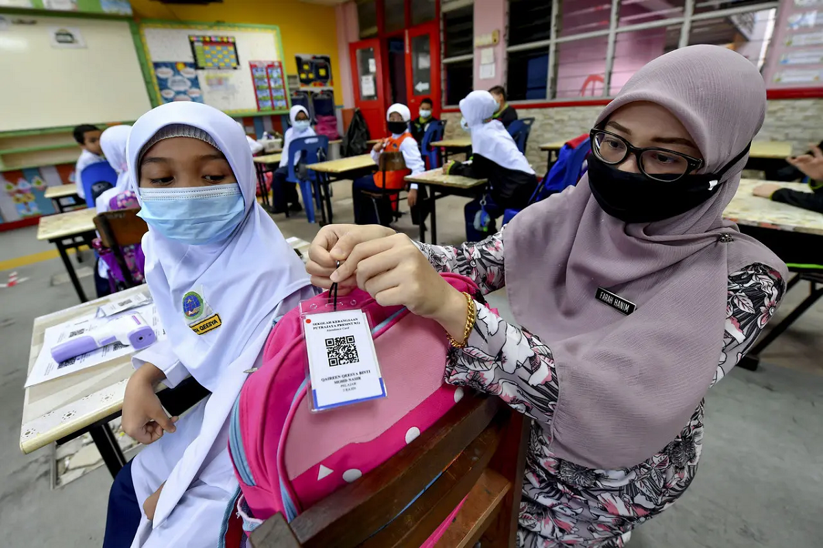 Operation of schools in Melaka, Selangor, KL, Putrajaya under Phase Four of NRP to begin on November 1