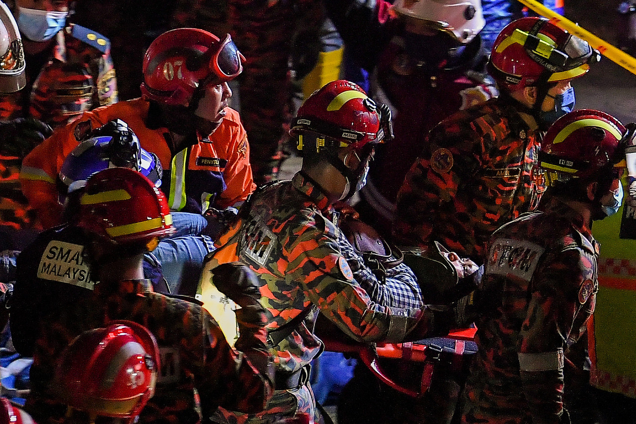 Dua maut, tiga cedera parah dihempap perancah besi binaan SUKE